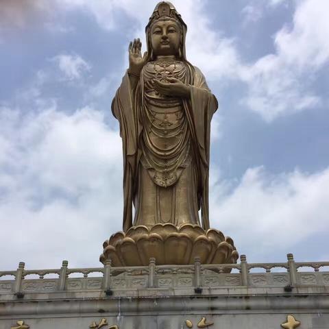 普陀山攻略一日游，探访佛国福地，畅游灵秀之地，尽享灵魂净化之旅