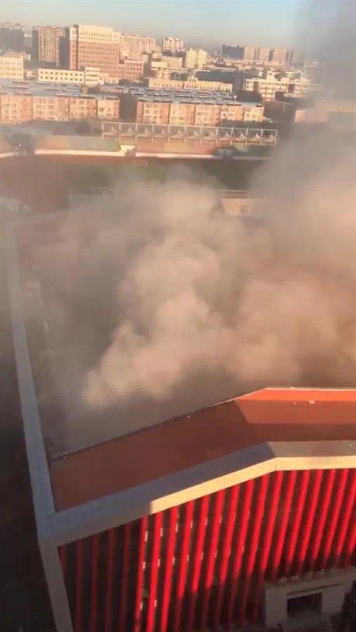 吉林白城滑冰馆楼顶坍塌事件详解：事故原因、损失情况和后续处理动态