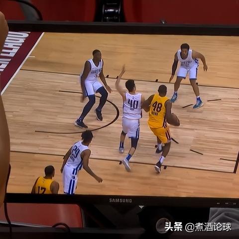 从平凡到英雄,一拳超人的成长之路让人血脉贲张,胜负成败皆在一掷之间