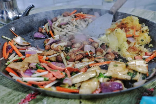 (舌尖上的小镇 的小镇)探索舌尖上的小镇:那些美食背后的故事与未解之谜 (舌尖上的小镇 的小镇)探索舌尖上的小镇:那些美食背后的故事与未解之谜