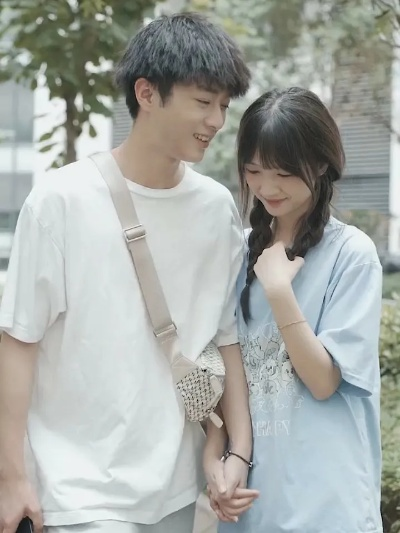 恋爱进行时短剧男主叫什么?他带着温柔的微笑,迷倒了所有观众。 恋爱进行时短剧男主叫什么?他带着温柔的微笑,迷倒了所有观众。