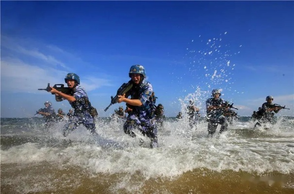 激战海陆空关服:战火蔓延,无畏海陆空,勇攀巅峰,壮志凌云,再现军旅风采